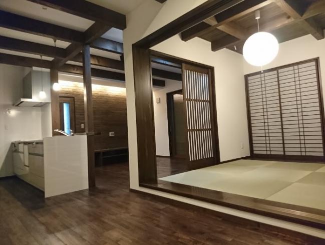 8/11�i�y�j�E12�i���j�������w��