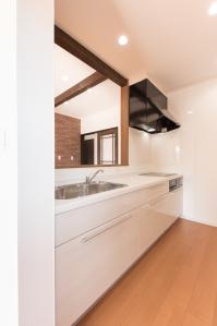 ���ݏZ��@�ˌ�3��