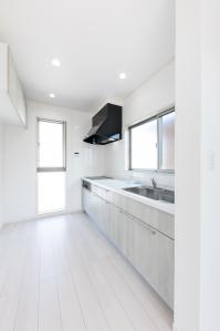 ���ݏZ��@�ˌ�3��