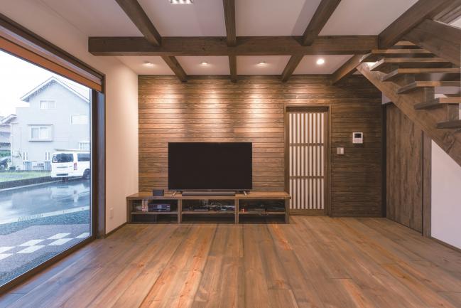 �E�b�h���_���̉Ɓ@2�K����