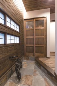 �E�b�h���_���̉Ɓ@2�K����