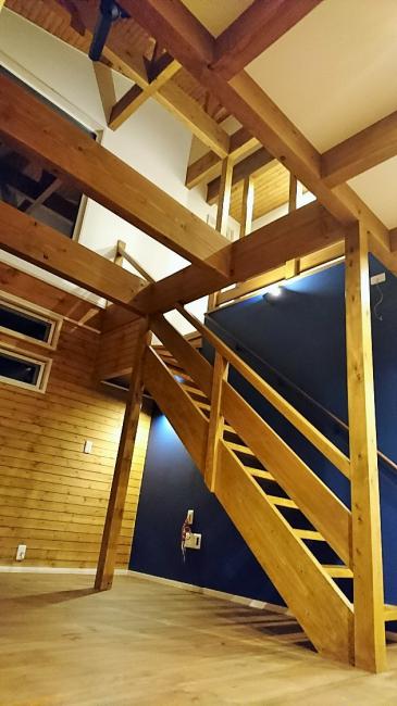 ���q�l�̂������̋l�܂���Caf&eacute;���X�^�C���̉�