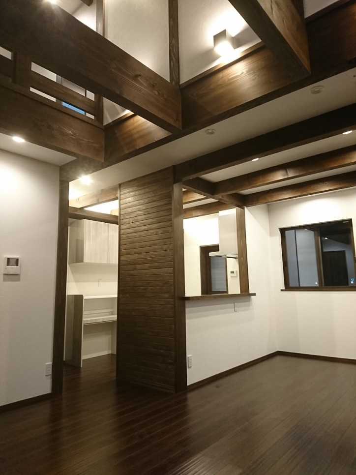 8/18�i�y�j�E19�i���j�������w��