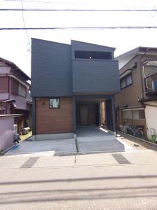 20�؂̓y�n�Ɍ���15�؂̉�